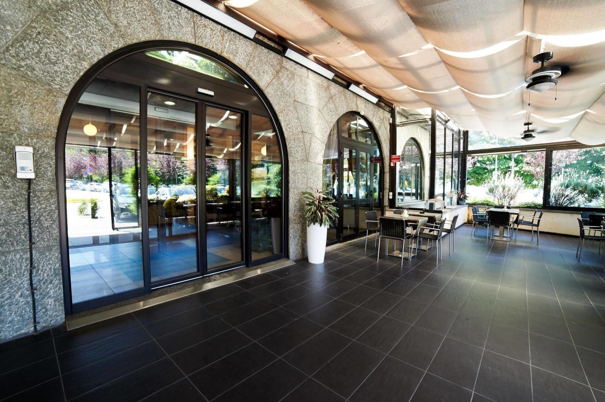 Hotel Giardino Arona Exteriér fotografie
